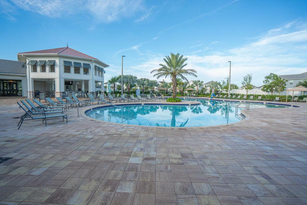 Only 5 Miles From Disney! Free Water Park! 2 Bed, 2 Bath Condo, Sleeps 8 Kissimmee Eksteriør billede