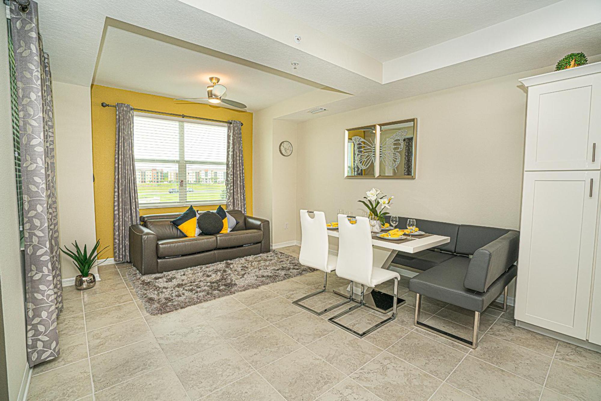 Only 5 Miles From Disney! Free Water Park! 2 Bed, 2 Bath Condo, Sleeps 8 Kissimmee Eksteriør billede